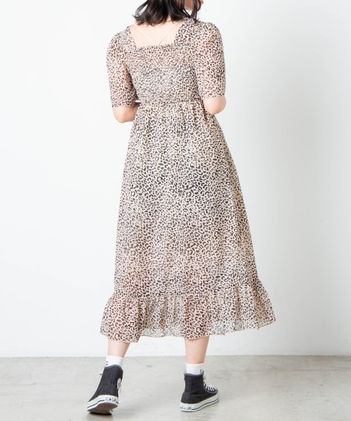 WEGO（ウィゴー）の「WEGO/シャーリングフレアスリーブワンピース（ワンピース・レディース・ブラック/アニマル/その他1・FREE）」の16枚目の写真