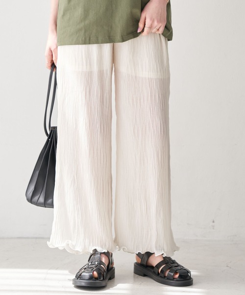 earth music&ecology（アースミュージックアンドエコロジー）の「【WEB限定】ランダムプリーツパンツ ＊（その他パンツ・レディース・ブラック/オレンジ/モカ/ピンクベージュ/グレイッシュベージュ・FREE）」の3枚目の写真