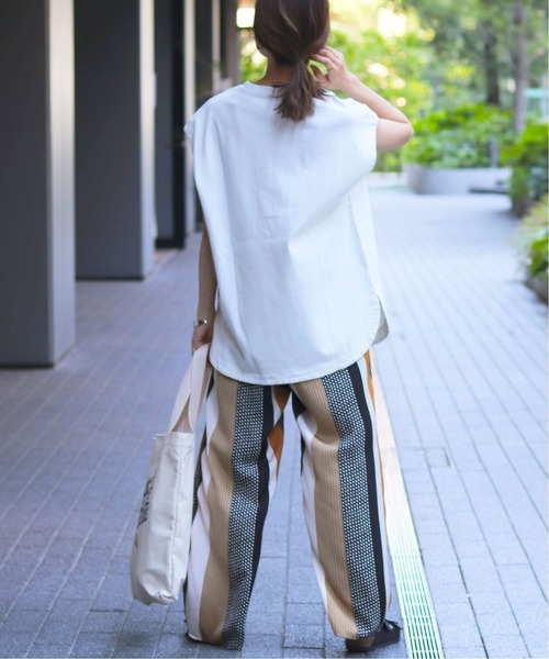 SLOBE IENA(スローブイエナ)の「16/2 天竺キーネックプルオーバー【手洗い可能】◆(Tシャツ/カットソー・レディース・ホワイト/ブラック/カーキ・FREE)」の11枚目の写真