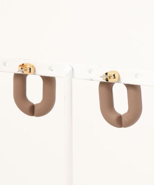 CHACO (FLOWER ACCESSORY)(チャコ)の「CHACO/Oピアス(ピアス(両耳用)・レディース・ベージュ/ブラウン・FREE)」の3枚目の写真