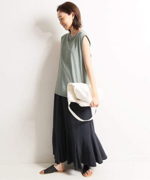 SLOBE IENA(スローブイエナ)の「ヘムフレアスカート【ウエストゴム/手洗い可能】◆(スカート・レディース・チャコールグレー/イエロー・38/36)」の3枚目の写真