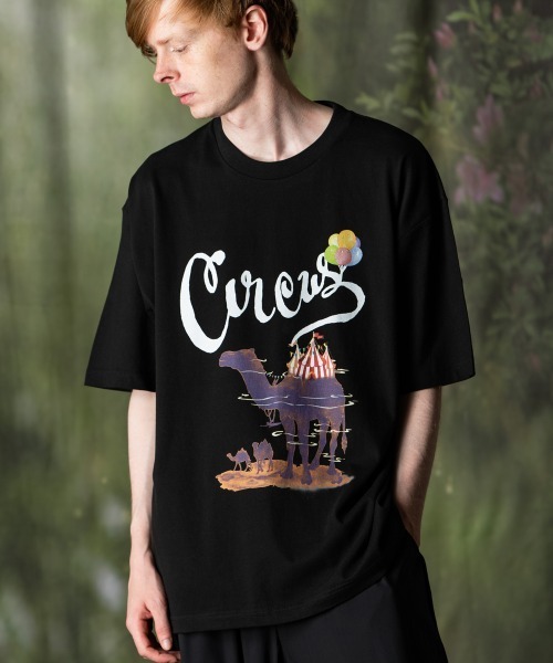 rehacer(レアセル)の「rehacer : Camel Circus / キャメルサーカスTシャツ(Tシャツ/カットソー・メンズ・ホワイト/ブラック・MEDIUM/LARGE/SMALL)」の6枚目の写真