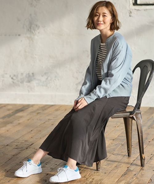 earth music&ecology(アースミュージックアンドエコロジー)の「【earth music&ecology】シンプルデザインスニーカー(スニーカー・レディース・ブラック/ホワイト×グレー/オフホワイト/ホワイト×ピンク/ホワイト×ブルー/ホワイト系その他/ホワイト×ブラック・23.5cm/24cm/23cm/24.5cm/22.5cm)」の8枚目の写真