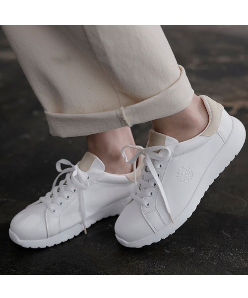 earth music&ecology(アースミュージックアンドエコロジー)の「【earth music&ecology】シンプルデザインスニーカー(スニーカー・レディース・ブラック/ホワイト×グレー/オフホワイト/ホワイト×ピンク/ホワイト×ブルー/ホワイト系その他/ホワイト×ブラック・23.5cm/24cm/23cm/24.5cm/22.5cm)」の9枚目の写真