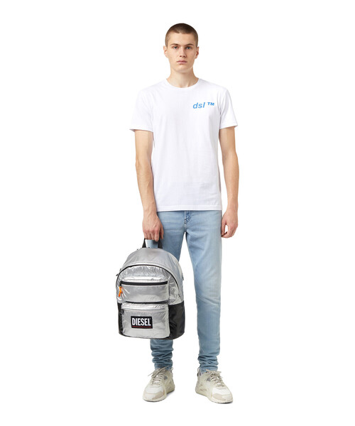 DIESEL（ディーゼル）の「メンズ コーテッドナイロン バックパック リュック（バックパック/リュック・メンズ・シルバー・UNI）」の5枚目の写真