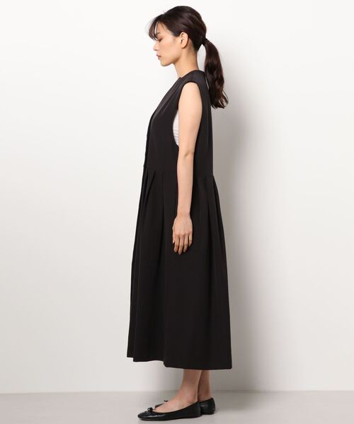 NICOLE CLUB(ニコル クラブ)の「【NICOLE CLUB】ノースリーブワンピース(ワンピース・レディース・ブラック/ブラウン・M)」の4枚目の写真