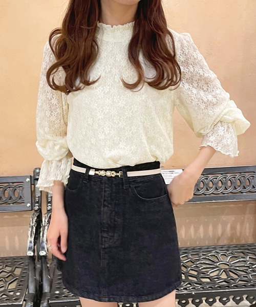 apres jour(アプレジュール)の「ハイネックレーストップス【ZOZOTOWN限定アイテム】(シャツ/ブラウス・レディース・アイボリー/ブラック/オフホワイト・フリー/X-LARGE)」の16枚目の写真