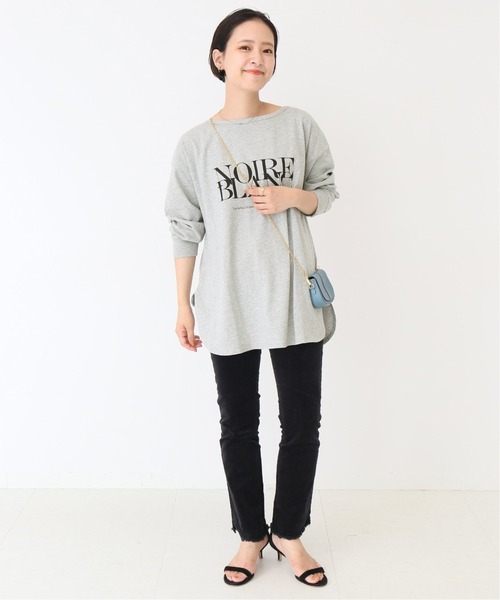 Spick & Span(スピックアンドスパン)の「NOIRE BLANC ロゴロングT◆(Tシャツ/カットソー・レディース・チャコールグレー/グレー/アイボリー・FREE)」の5枚目の写真