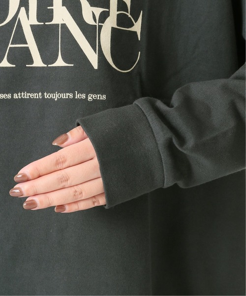 Spick & Span(スピックアンドスパン)の「NOIRE BLANC ロゴロングT◆(Tシャツ/カットソー・レディース・チャコールグレー/グレー/アイボリー・FREE)」の14枚目の写真