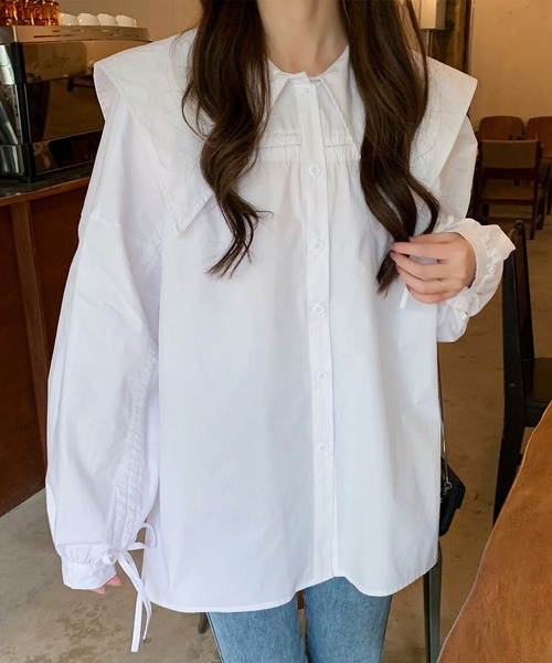 me+em select（ミームセレクト）の「シャーリングビッグカラーギャザーブラウス《NEWカラー3色追加！ 》（シャツ/ブラウス・レディース・ホワイト/ブラック/ブラウン/ブルー/グリーン/コーラルピンク・FREE）」の10枚目の写真