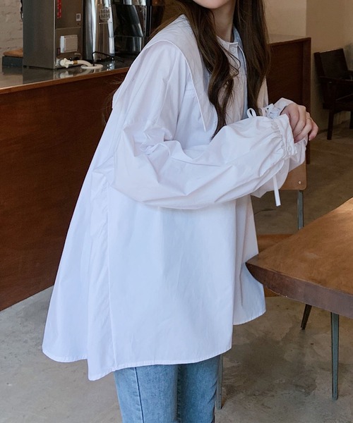 me+em select（ミームセレクト）の「シャーリングビッグカラーギャザーブラウス《NEWカラー3色追加！ 》（シャツ/ブラウス・レディース・ホワイト/ブラック/ブラウン/ブルー/グリーン/コーラルピンク・FREE）」の19枚目の写真