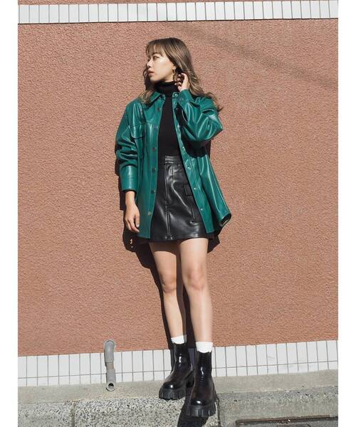 EVRIS（エヴリス）の「エコレザーポケットミニスカート（スカート・レディース・グリーン/ベージュ/ブラック・SMALL/MEDIUM）」の10枚目の写真