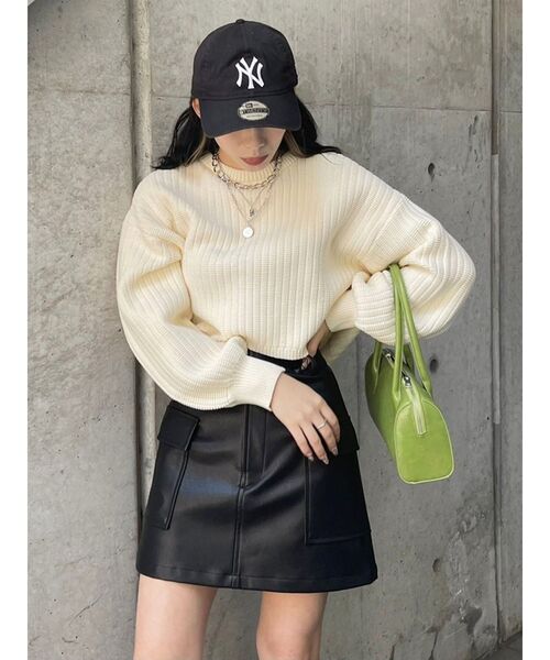 EVRIS（エヴリス）の「エコレザーポケットミニスカート（スカート・レディース・グリーン/ベージュ/ブラック・SMALL/MEDIUM）」の11枚目の写真