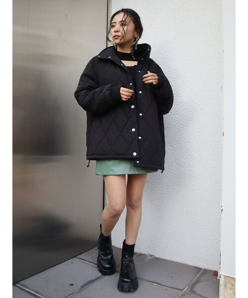 EVRIS（エヴリス）の「エコレザーポケットミニスカート（スカート・レディース・グリーン/ベージュ/ブラック・SMALL/MEDIUM）」の18枚目の写真