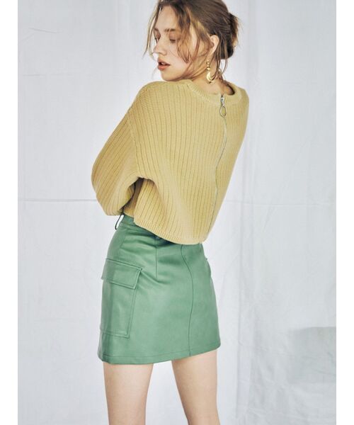 EVRIS（エヴリス）の「エコレザーポケットミニスカート（スカート・レディース・グリーン/ベージュ/ブラック・SMALL/MEDIUM）」の20枚目の写真