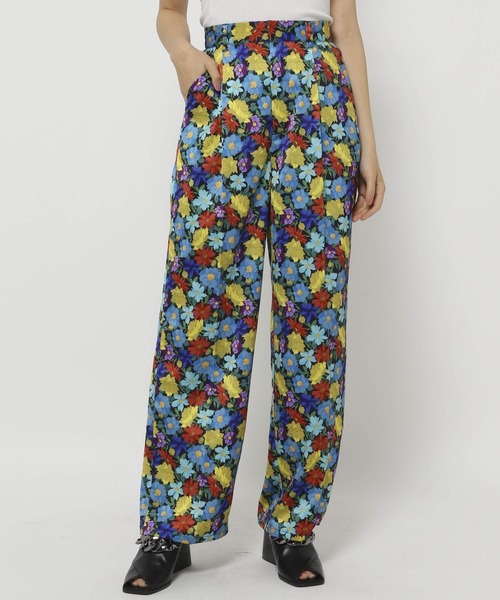 PAGEBOY(ページボーイ)の「フラワー柄パンツ(その他パンツ・レディース・ブラック系その他/ホワイト系その他・FREE)」の11枚目の写真