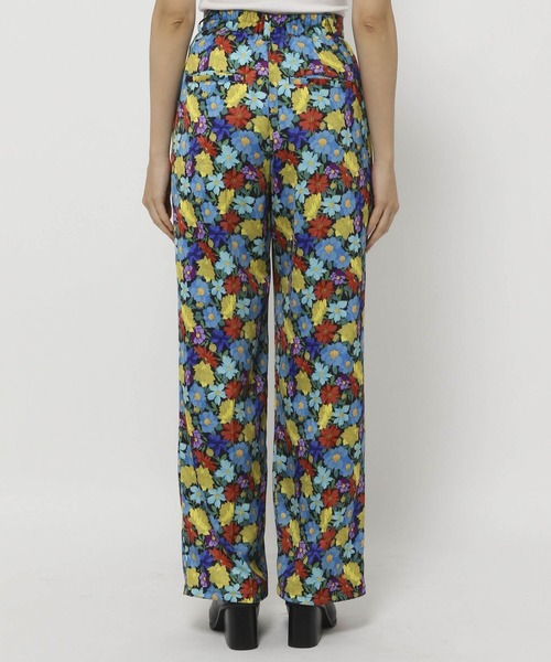 PAGEBOY(ページボーイ)の「フラワー柄パンツ(その他パンツ・レディース・ブラック系その他/ホワイト系その他・FREE)」の15枚目の写真