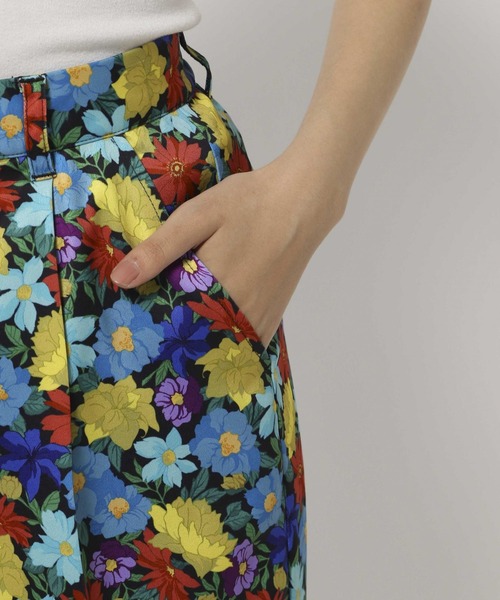 PAGEBOY(ページボーイ)の「フラワー柄パンツ(その他パンツ・レディース・ブラック系その他/ホワイト系その他・FREE)」の17枚目の写真