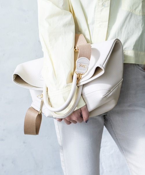 IENA（イエナ）の「【YOUNG&OLSEN/ヤングアンドオルセン】EMBOSSED LEATHER HAVERSACK◆（トートバッグ・レディース・ブラック/グリーン/ナチュラル・FREE）」の9枚目の写真