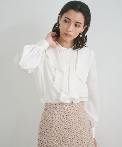 ANAYI（アナイ）の「サテンアムンゼンフリル ブラウス（シャツ/ブラウス・レディース・ベージュ/ホワイト・38）」の18枚目の写真