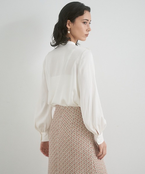 ANAYI（アナイ）の「サテンアムンゼンフリル ブラウス（シャツ/ブラウス・レディース・ベージュ/ホワイト・38）」の19枚目の写真