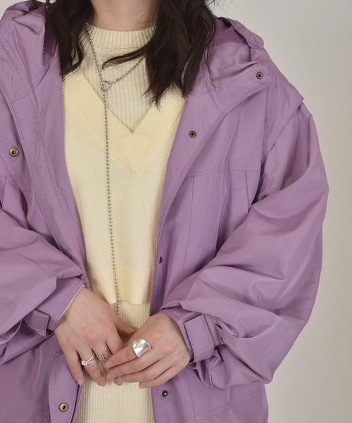 w closet（ダブルクローゼット）の「袖取り外しマウンテンパーカー（マウンテンパーカー・レディース・パープル/ライトベージュ・FREE）」の17枚目の写真