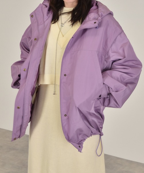 w closet（ダブルクローゼット）の「袖取り外しマウンテンパーカー（マウンテンパーカー・レディース・パープル/ライトベージュ・FREE）」の18枚目の写真