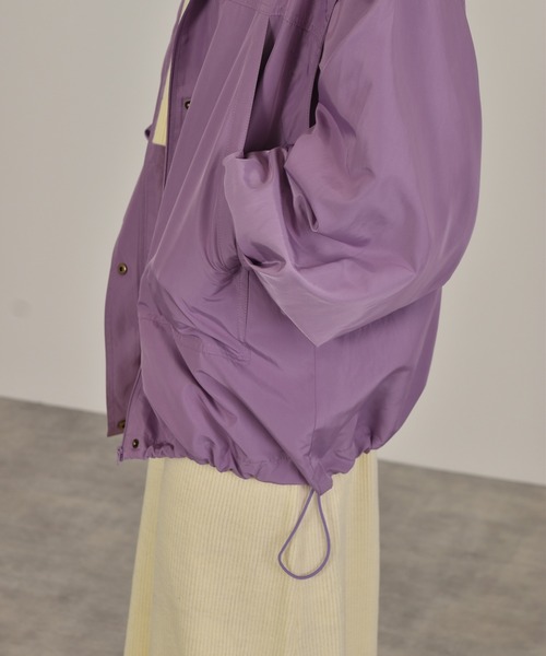 w closet（ダブルクローゼット）の「袖取り外しマウンテンパーカー（マウンテンパーカー・レディース・パープル/ライトベージュ・FREE）」の21枚目の写真