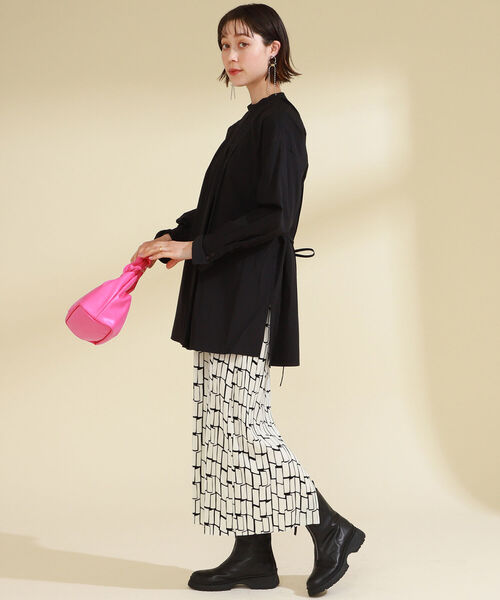 Ray BEAMS（レイビームス）の「Ray BEAMS / バック オープン タック ブラウス（シャツ/ブラウス・レディース・ホワイト/ブラック/ミント・ONE SIZE）」の6枚目の写真