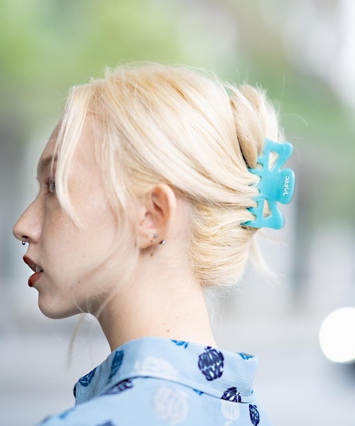 butterfly バレッタ X-girl（エックスガール）の「BUTTERFLY CLAW CLIP（バレッタ