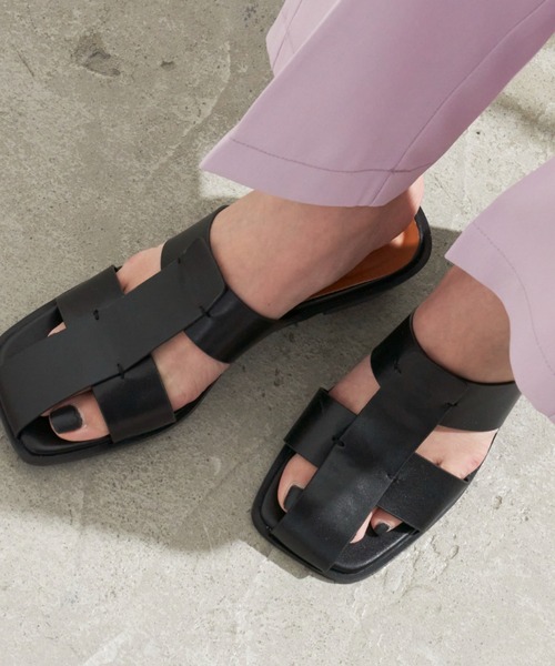 Aunt Marie's（アントマリーズ）の「センターラインフェイクレザーサンダル（サンダル・レディース・ブラック/ブラウン・L/M/S）」の9枚目の写真