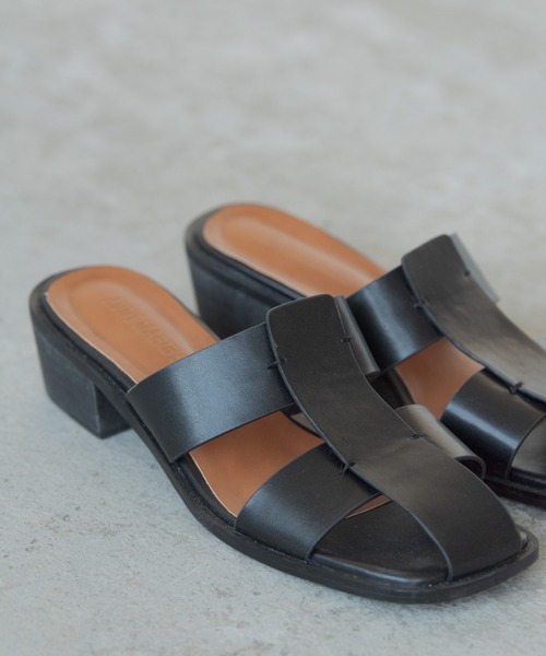 Aunt Marie's（アントマリーズ）の「センターラインフェイクレザーサンダル（サンダル・レディース・ブラック/ブラウン・L/M/S）」の19枚目の写真