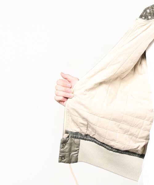 DIESEL（ディーゼル）の「メンズ ジャケット キルティング（ブルゾン・メンズ・カーキ/グレー・LARGE/SMALL/MEDIUM/X-LARGE/X-SMALL/XX-LARGE）」の3枚目の写真