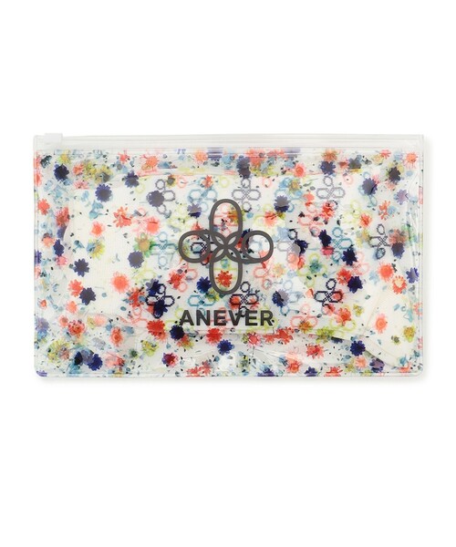 ANEVER(アンエバー)の「モノグラム ソックス IN フラワーポーチ(ソックス/靴下・レディース・ブラック系/ホワイト系・F)」の3枚目の写真