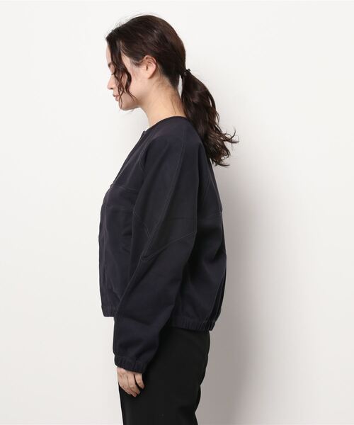 UNFIL（アンフィル）の「unfil | 〈別注〉スムースジャージー クロップドカーディガン WOMEN（カーディガン/ボレロ・レディース・ネイビー/アイボリー・1）」の4枚目の写真