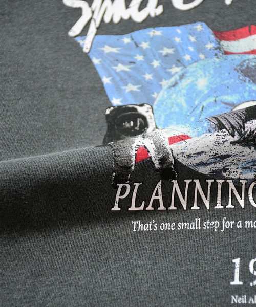 NASA（ナサ）の「【NASA】プリントTシャツ / Apollo11 Rock Tee2（Tシャツ/カットソー・レディース・チャコールグレー/アイボリー・FREE）」の18枚目の写真