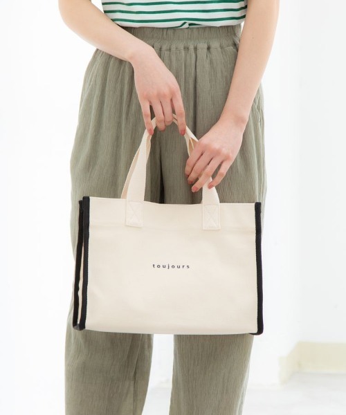 Honeys（ハニーズ）の「パイピングスクエアＢａｇ（トートバッグ・レディース・ホワイト×ブラック/ブラック/ホワイト系その他/チャコール・FREE）」の2枚目の写真