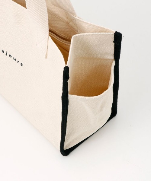 Honeys（ハニーズ）の「パイピングスクエアＢａｇ（トートバッグ・レディース・ホワイト×ブラック/ブラック/ホワイト系その他/チャコール・FREE）」の6枚目の写真