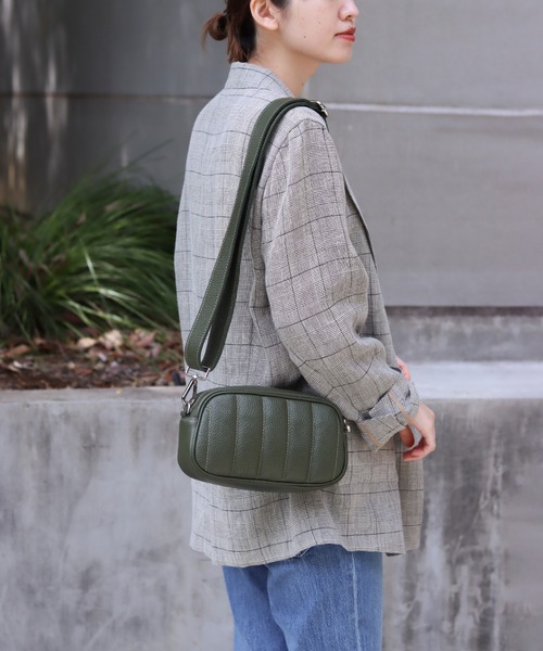 AULENTTI（オウレンティ）の「【AULENTTI/オウレンティ】キルトレザーショルダーバッグ（ショルダーバッグ・レディース・ネイビー/グリーン・FREE）」の18枚目の写真