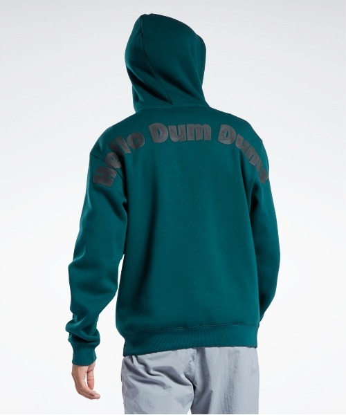 Reebok(リーボック)の「フリントストーン グレート ガズー グラフィック フーディー / THE FLINTSTONES Great Gazoo Graphic Hoodie /(スウェット・メンズ・ダークグリーン・X-SMALL/XX-LARGE/LARGE/SMALL/XXX-LARGE/MEDIUM/X-LARGE)」の2枚目の写真