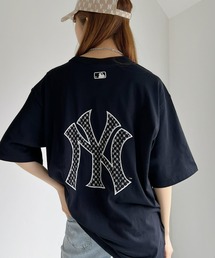 MLB Korea(エムエルビーコリア)/オーバーサイズ ベーシック モノグラム バックロゴ Tシャツ