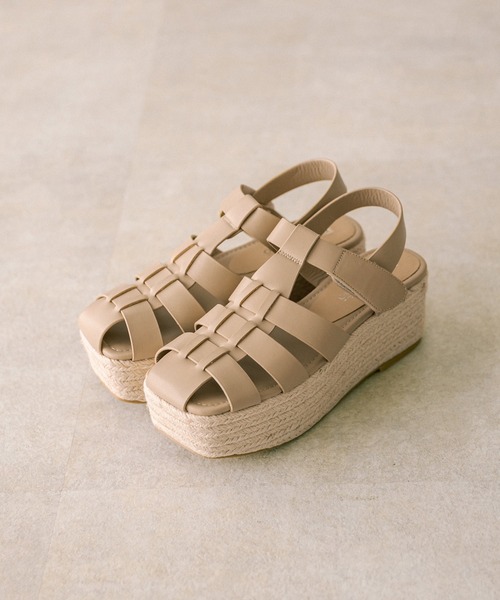 OLIVE des OLIVE（オリーブデオリーブ）の「ジュート底グルカサンダル（サンダル・レディース・オフホワイト/ブラック/ベージュ・SMALL/MEDIUM/LARGE）」の3枚目の写真