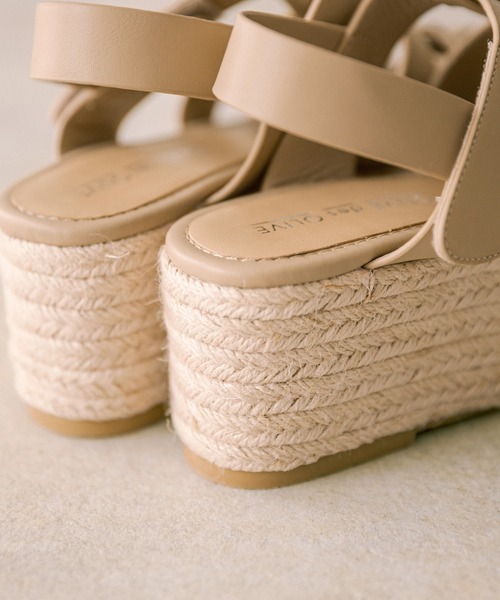OLIVE des OLIVE（オリーブデオリーブ）の「ジュート底グルカサンダル（サンダル・レディース・オフホワイト/ブラック/ベージュ・SMALL/MEDIUM/LARGE）」の15枚目の写真