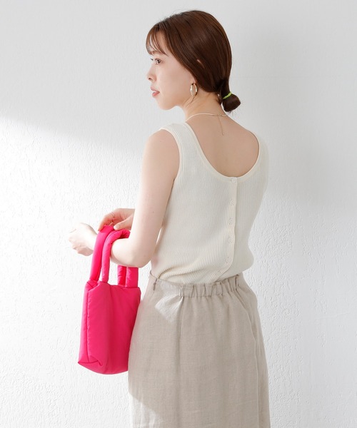 SHENERY(シーナリー)の「2WAYリブノースリーブニット(ニット/セーター・レディース・ピンク/グリーン/アイボリー/ネイビー・FREE)」の7枚目の写真