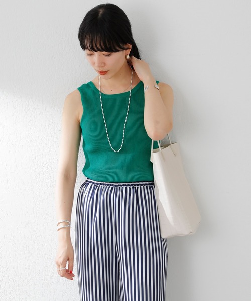 SHENERY(シーナリー)の「2WAYリブノースリーブニット(ニット/セーター・レディース・ピンク/グリーン/アイボリー/ネイビー・FREE)」の18枚目の写真