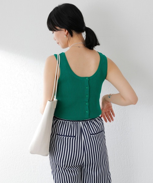 SHENERY(シーナリー)の「2WAYリブノースリーブニット(ニット/セーター・レディース・ピンク/グリーン/アイボリー/ネイビー・FREE)」の19枚目の写真