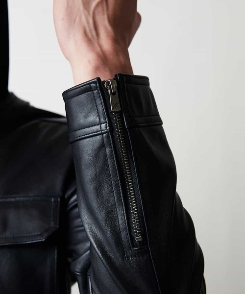 MICHEL KLEIN HOMME   （ミッシェルクランオム）の「ノーカラーレザーブルゾン（その他アウター・メンズ・ブラック・48/51/46）」の12枚目の写真
