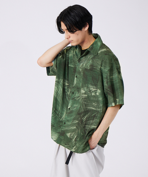 ABAHOUSE(アバハウス)の「総柄プリント ビッグシルエット とろみシャツ(シャツ/ブラウス・メンズ・その他1/その他2/その他3/その他5・46/48)」の4枚目の写真