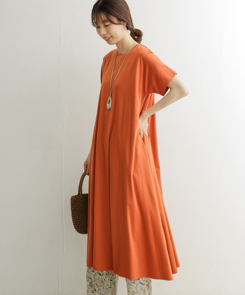 Aラインカットワンピース