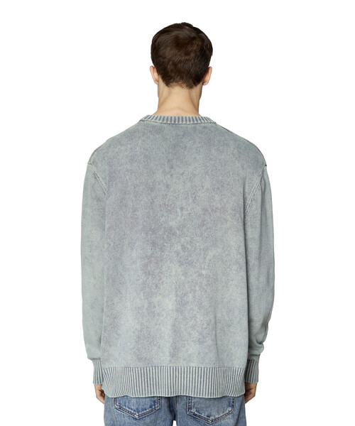 DIESEL（ディーゼル）の「メンズ ニット ロゴ（ニット/セーター・メンズ・グレー/レッド・SMALL/MEDIUM/LARGE/X-SMALL/X-LARGE/XX-LARGE）」の20枚目の写真